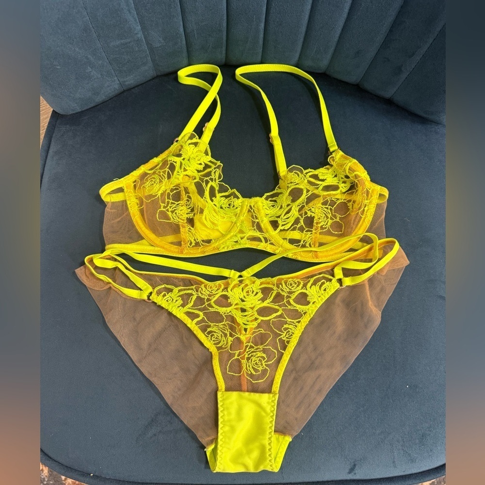 Honey Birdette Lyndl Neon Yellow Lace Bra & Thong Set 32C